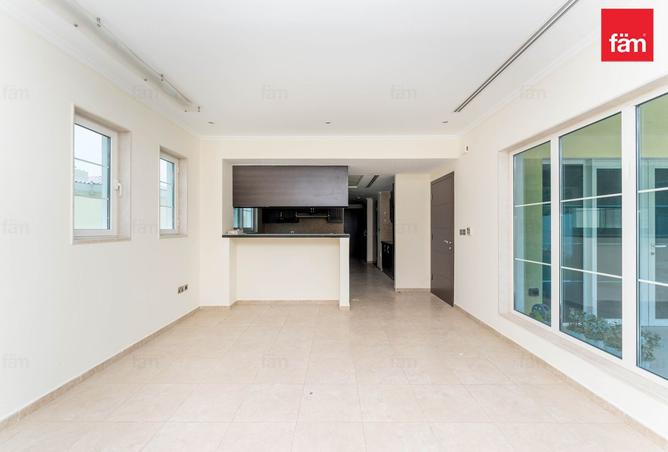 136078645 - Property Main Image