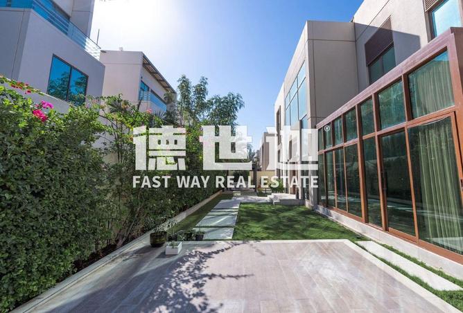 94010686 - Property Image 2