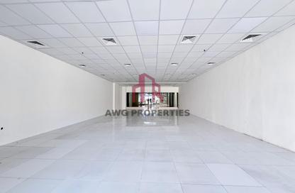 محل - استوديو للايجار في بناية زينه - بورسعيد - ديرة - دبي