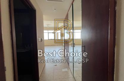 Apartment - 3 - 5 for rent in Al Majaz 1 - Al Majaz - Sharjah