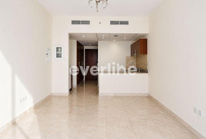 100403600 - Property Image 3