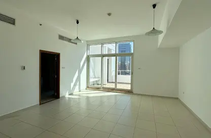 Apartment - 2 Bedrooms - 2 Bathrooms for rent in Cascades Tower - Dubai Marina - Dubai