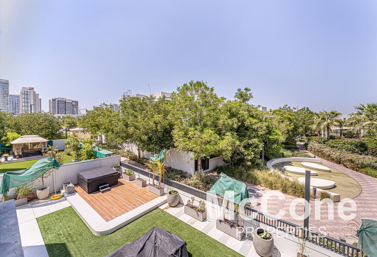 Single Row | Park View | Upgraded photo 29