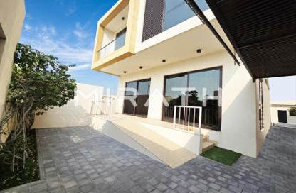 Villa - 5 Bedrooms - 6 Bathrooms for rent in Umm Suqeim 1 Villas - Umm Suqeim 1 - Umm Suqeim - Dubai Villa - 5 Bedrooms - 6 Bathrooms for rent in Umm Suqeim 1 Villas - Umm Suqeim 1 - Umm Suqeim - Dubai