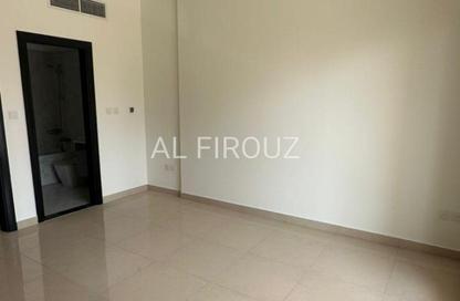 Apartment - 1 - 2 for rent in Royal JVC Building - District 10 - Jumeirah Village Circle - Dubai