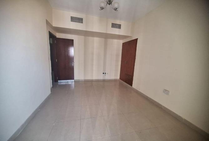 103718750 - Property Image 2