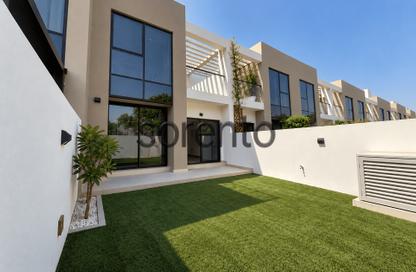 Townhouse - 3 - 3 for rent in Greenwoods - Damac Hills - Dubai