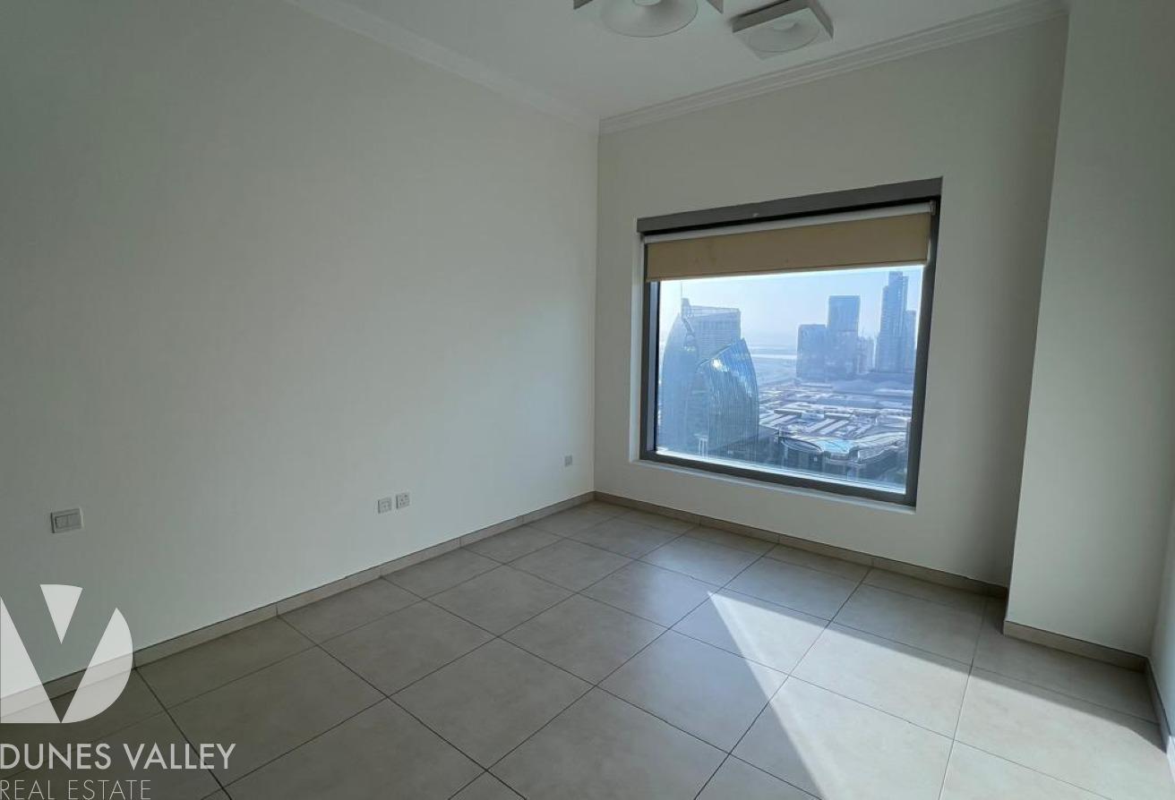 Luxurious | Prime Location |Burj Khalifa Area View photo 7