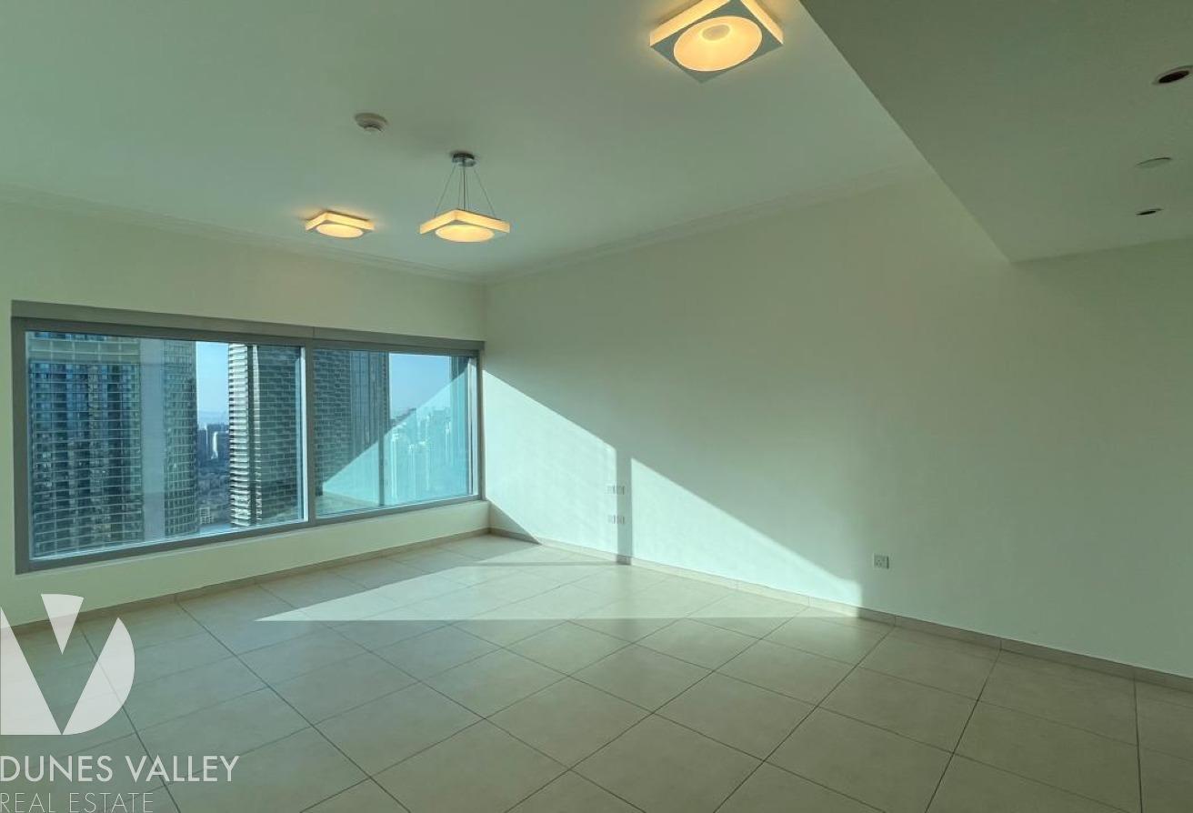 Luxurious | Prime Location |Burj Khalifa Area View photo 3