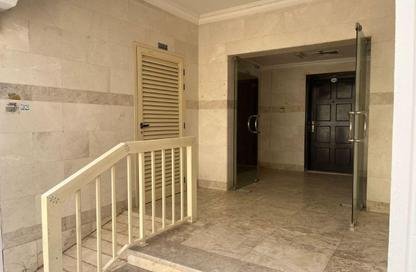 عمارة بالكامل - 8 غرف نوم - 8 حمامات للبيع في القليعة - الشرق - الشارقة