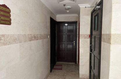 عمارة بالكامل - 8 غرف نوم - 8 حمامات للبيع في القليعة - الشرق - الشارقة