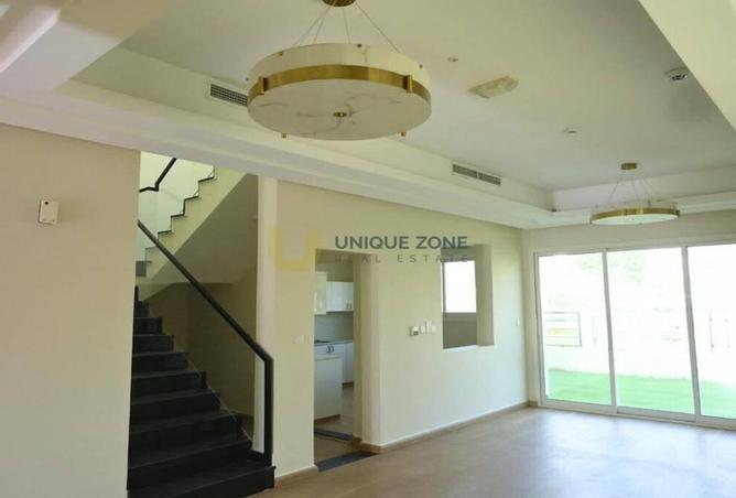 100864223 - Property Image 3