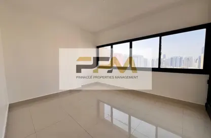 Apartment - 2 Bedrooms - 2 Bathrooms for rent in Hamdan Street - Abu Dhabi