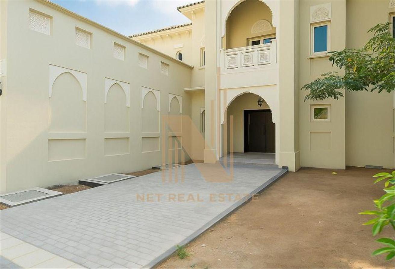 Huge Plot I Prime Location I Available Now photo 9
