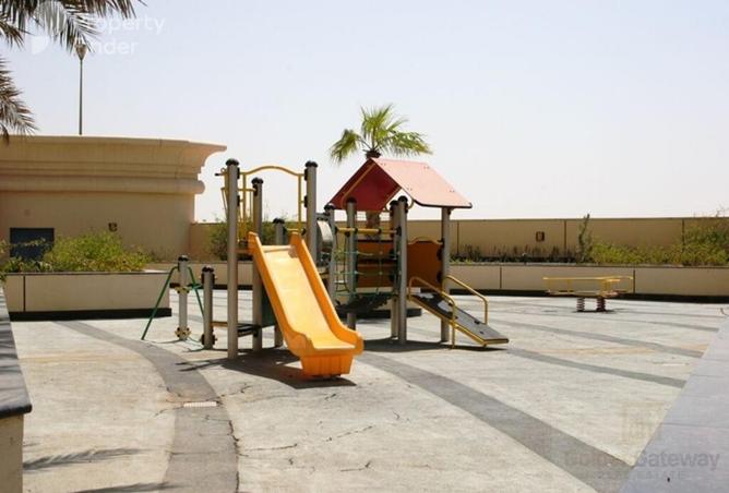 73844372 - Property Image 3