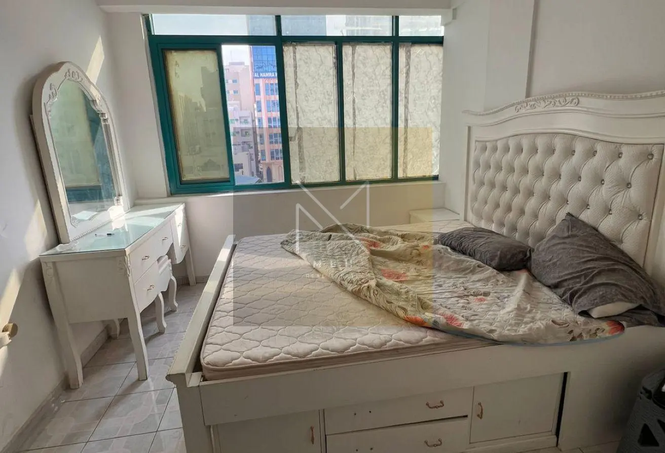81934403 - Property Main Image