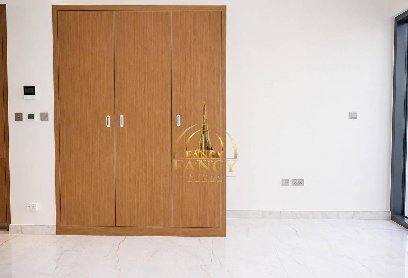 Brand New | Unfurnished | Multiple Cheques photo 6