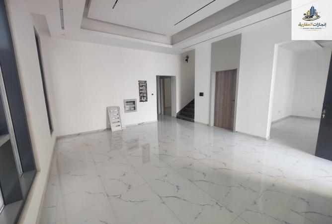 67072194 - Property Image 2