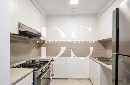 Apartment - 3 Bedrooms - 3 Bathrooms for sale in Hayat Boulevard 2B - Hayat Boulevard 2 - Hayat Boulevard - Town Square - Dubai