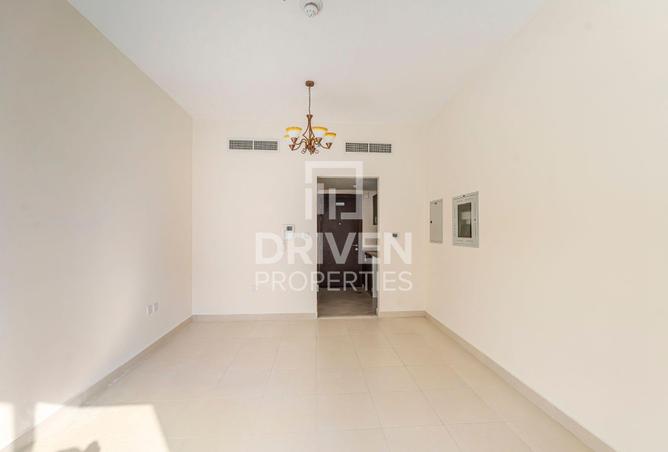 76970111 - Property Image 2