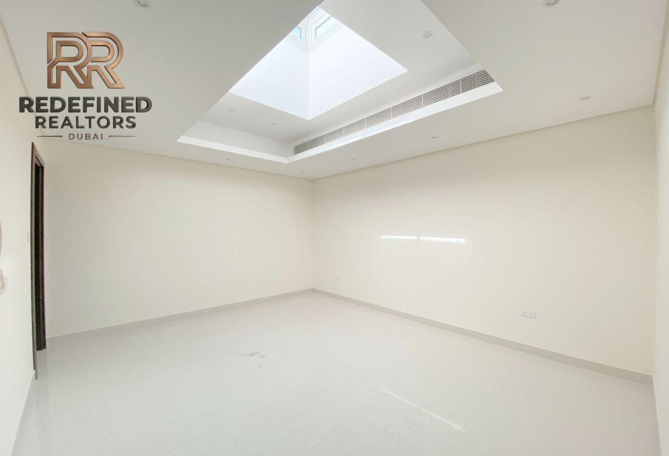 SMART LAYOUT | BEST PRICE | 4 Bed MIDDLE UNIT photo 8