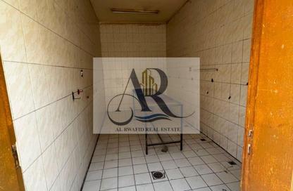 Labor Camp - Studio - 7+ Bathrooms for rent in Al Jlail - Al Sajaa - Sharjah