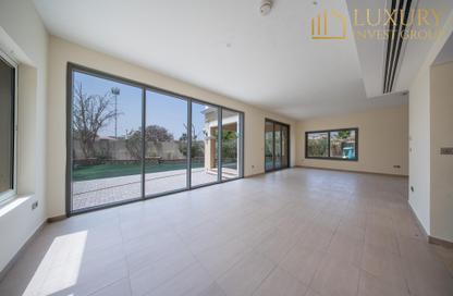 Villa - 4 - 5 for rent in Legacy Nova Villas - District 9 - Jumeirah Park - Dubai Villa - 4 - 5 for rent in Legacy Nova Villas - District 9 - Jumeirah Park - Dubai