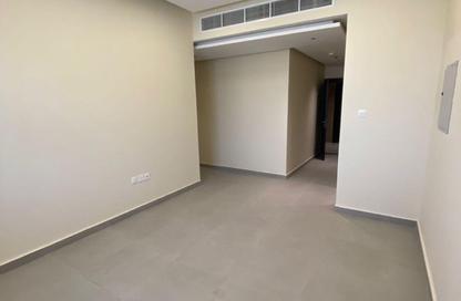 Apartment - 1 Bedroom - 2 Bathrooms for rent in Al Jurf Industrial 3 - Al Jurf Industrial - Ajman