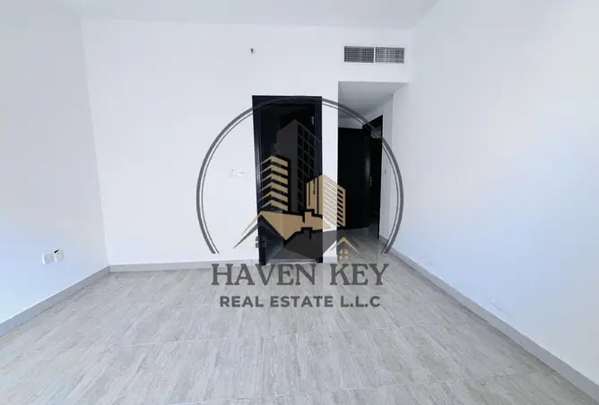 163718037 - Property Image 3