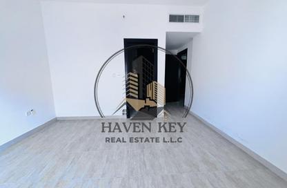 Apartment - 1 - 2 for rent in 3033 Muwaileh Building - Muwaileh Commercial - Sharjah