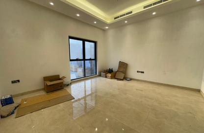 Villa - 5 Bedrooms - 7 Bathrooms for rent in Nad Al Sheeba Creset - International City Phase 2 - Al Warsan 4 - Al Warsan - Dubai