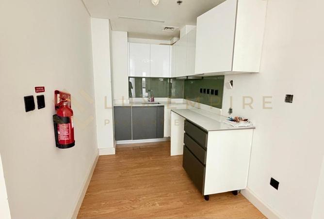 122001733 - Property Image 3