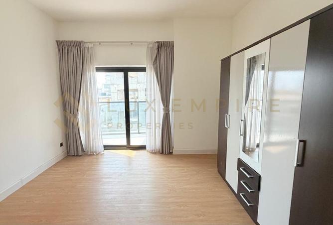 122001733 - Property Main Image