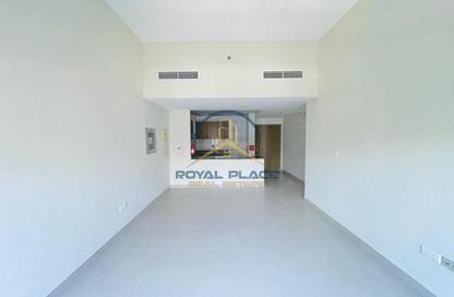 Apartment - 2 - 3 for rent in City Compass Living - Dubai Investment Park 1 (DIP 1) - Dubai Investment Park (DIP) - Dubai