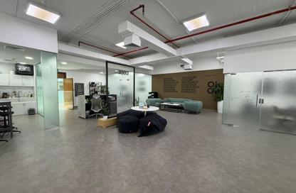 Office Space - Studio - 2 Bathrooms for rent in Makeen Building - Airport Road - Al Garhoud - Dubai
