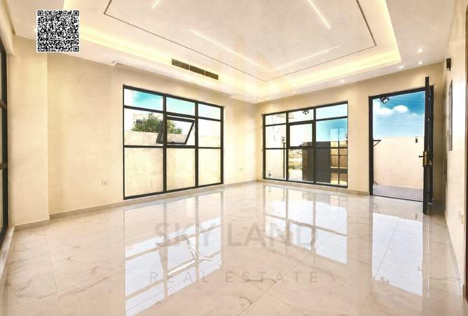 135647579 - Property Image 3