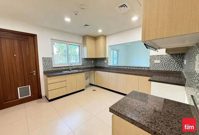 125185075 - Property Image 3