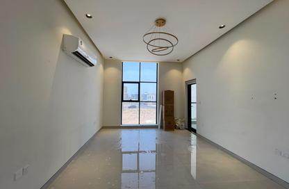 Villa - 4 - 6 for rent in Al Zaheya Gardens - Al Zahya - Ajman