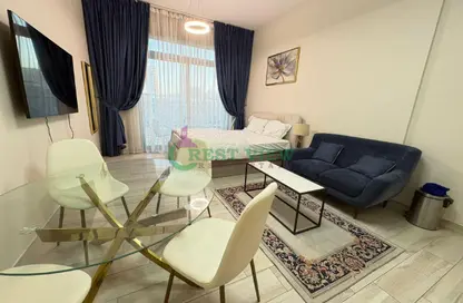 شقة - 1 حمام للايجار في مسكن أكسفورد 2 - الضاحية 10 - قرية جميرا الدائرية - دبي