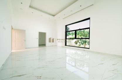 Villa - 5 Bedrooms - 6 Bathrooms for rent in Nad Al Sheba 1 - Nad Al Sheba - Dubai