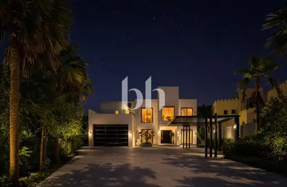 Villa - 5 Bedrooms - 6 Bathrooms for sale in Entertainment Foyer - European Clusters - Jumeirah Islands - Dubai