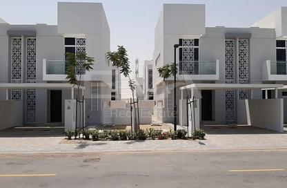 Townhouse - 3 Bedrooms - 4 Bathrooms for rent in Arabella Townhouses 2 - Arabella Townhouses - Mudon - Dubai