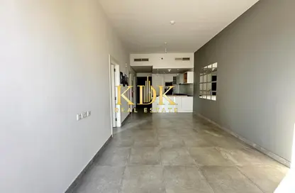 شقة - غرفة نوم - 2 حمامات للايجار في لوكي 1 ريزيدينس - الضاحية 13 - قرية جميرا الدائرية - دبي