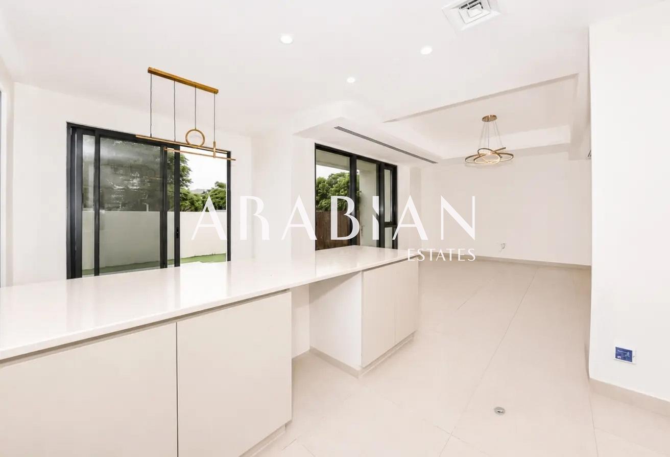 Corner Unit | Near Pool | Spacious & Private photo 10