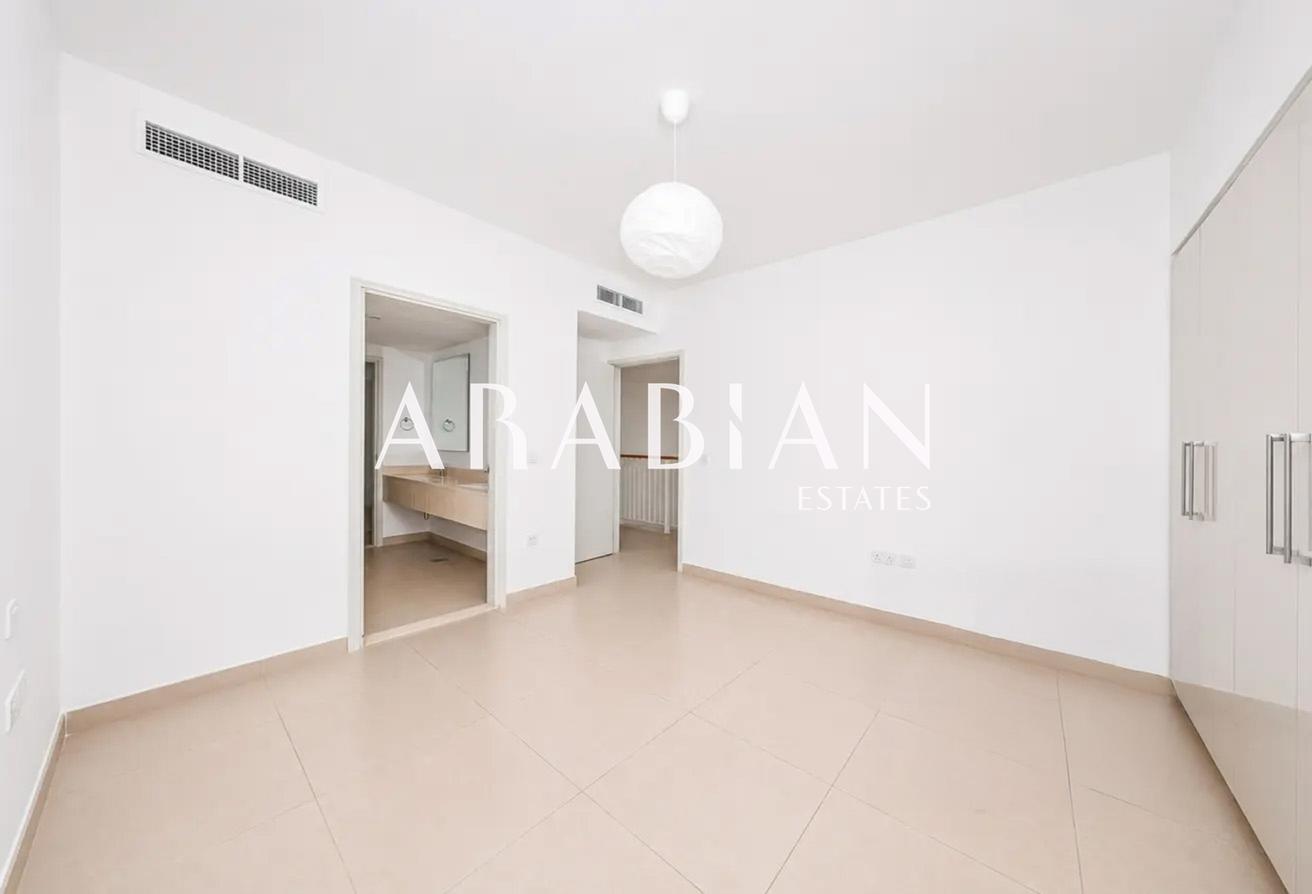 Corner Unit | Near Pool | Spacious & Private photo 16