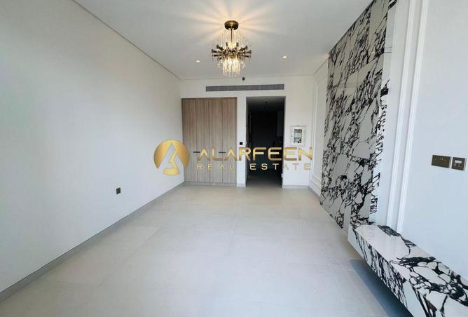 73843983 - Property Image 2