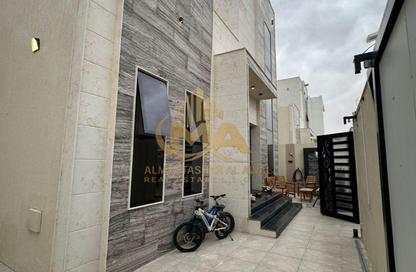 Villa - 4 Bedrooms - 5 Bathrooms for rent in Al Helio 1 - Al Helio - Ajman Villa - 4 Bedrooms - 5 Bathrooms for rent in Al Helio 1 - Al Helio - Ajman