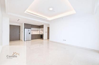 Apartment - 2 Bedrooms - 2 Bathrooms for sale in Palace Beach Residence Tower 2 - Palace Beach Residence - EMAAR Beachfront - Dubai Harbour - Dubai