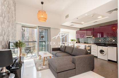 Apartment - 1 - 2 for rent in Cayan Tower - Dubai Marina - Dubai