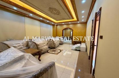 Villa - 6 - 7 for rent in Al Tay East - Al Suyoh - Sharjah